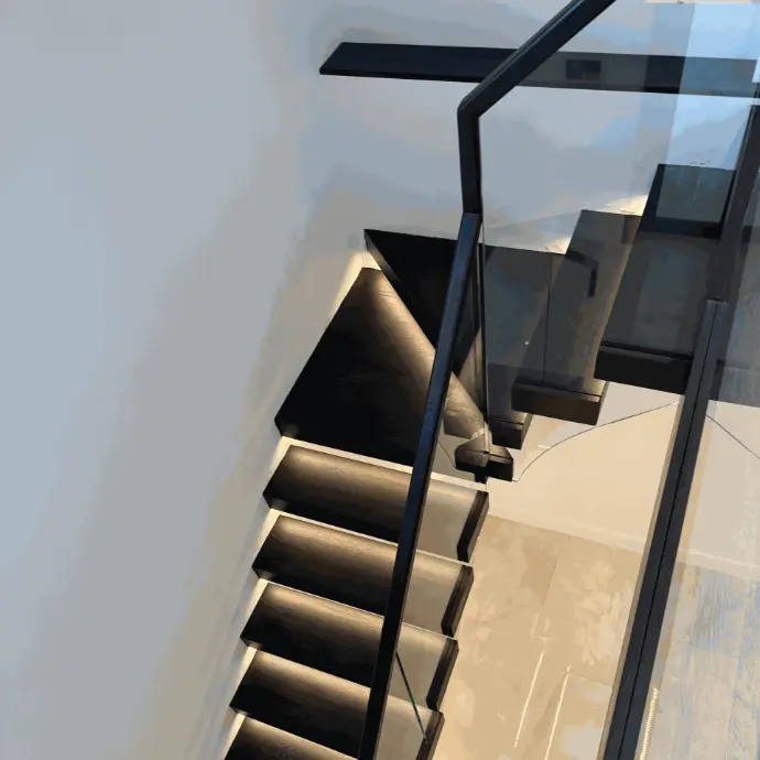 Floating stairs safe