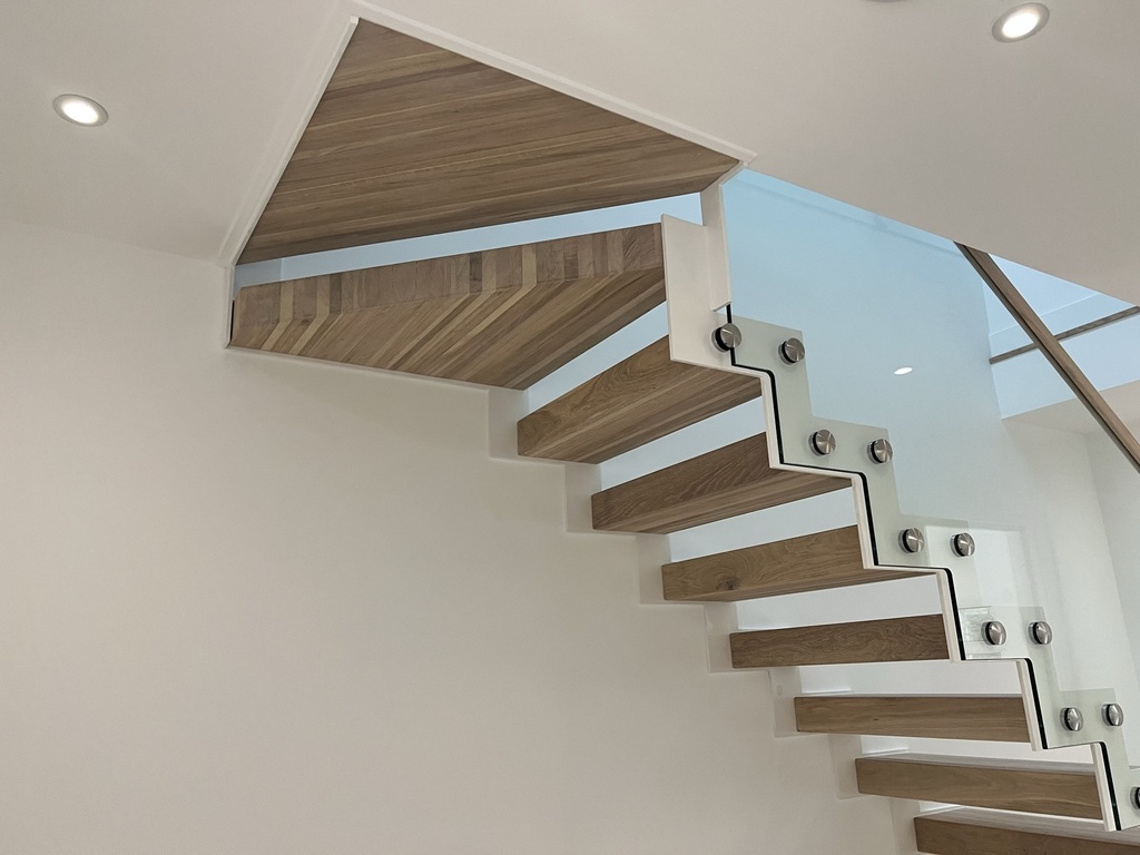 Zigzag Staircase