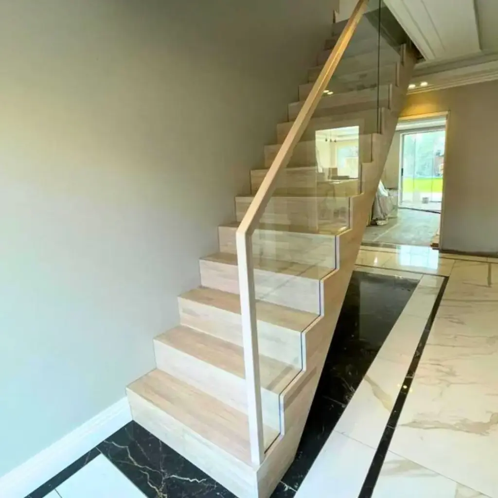 Closed Treads Staircase